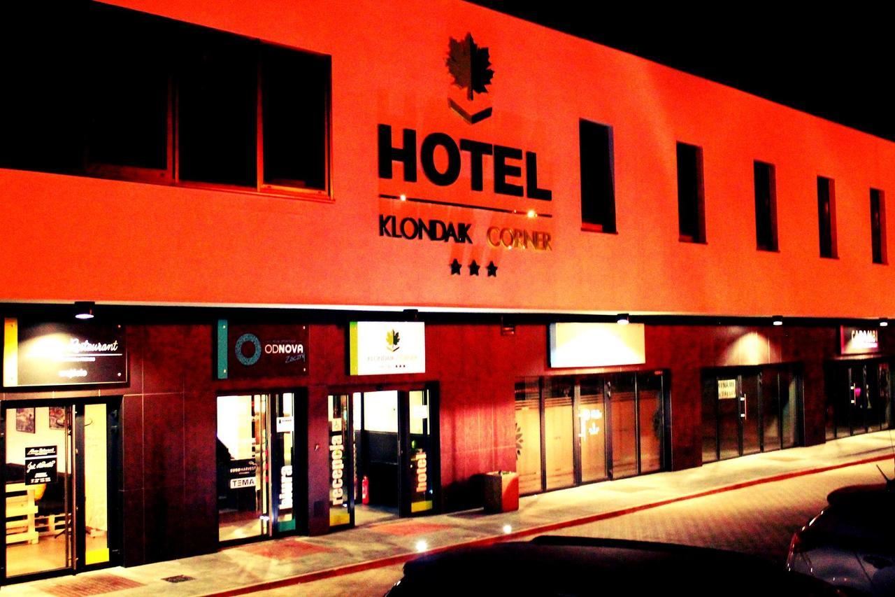 Hotel Klondaik Corner Warka Dış mekan fotoğraf