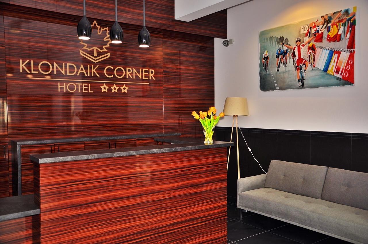 Hotel Klondaik Corner Warka Dış mekan fotoğraf